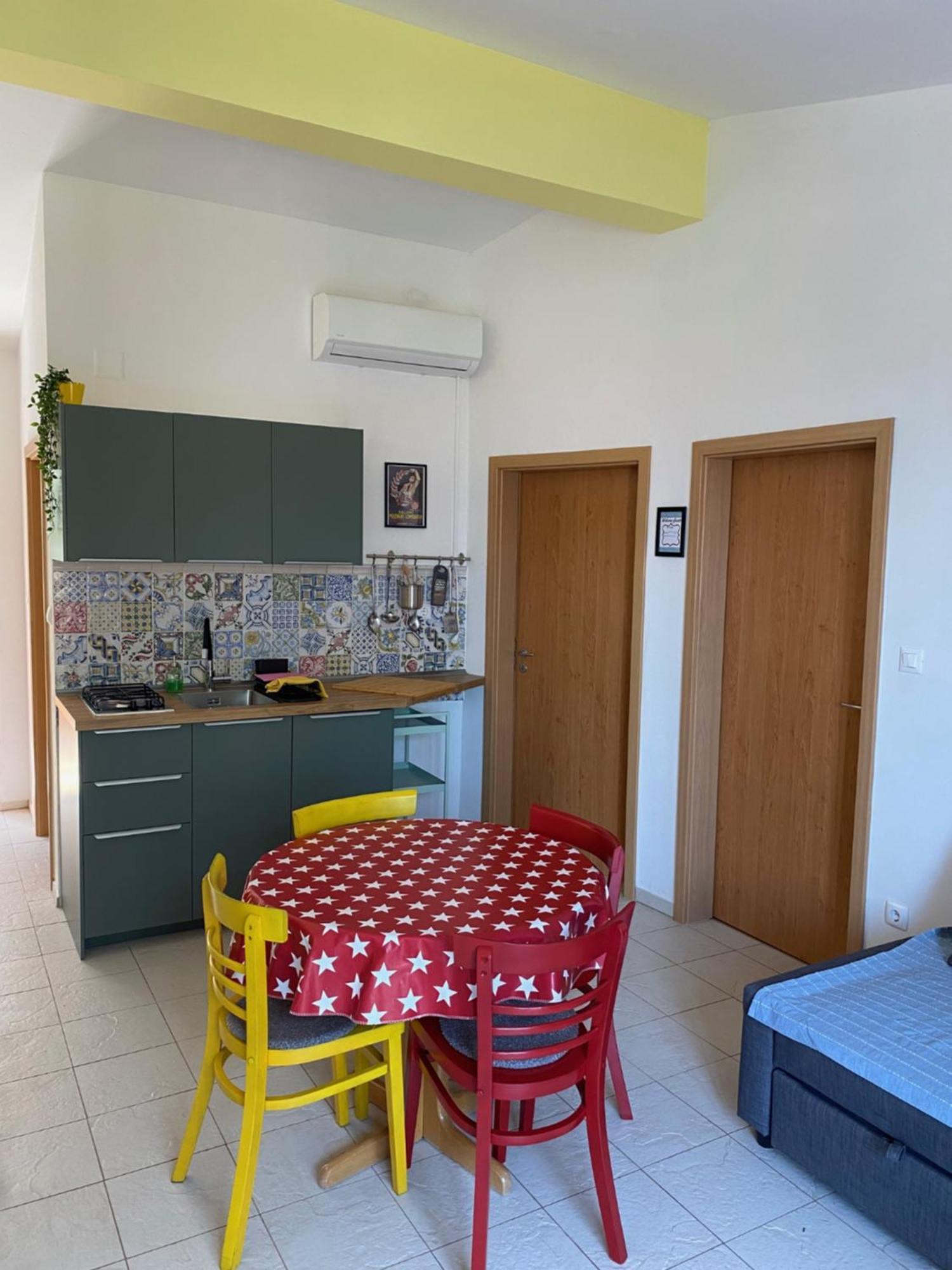 Apartments Lili Baska  Ngoại thất bức ảnh