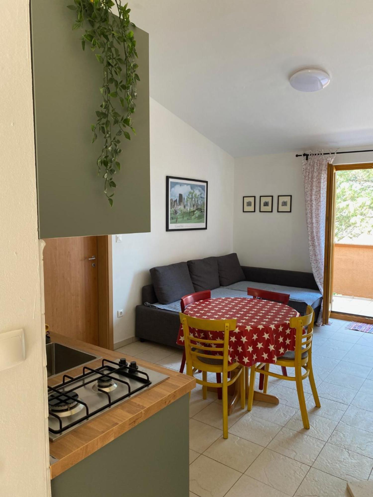 Apartments Lili Baska  Ngoại thất bức ảnh