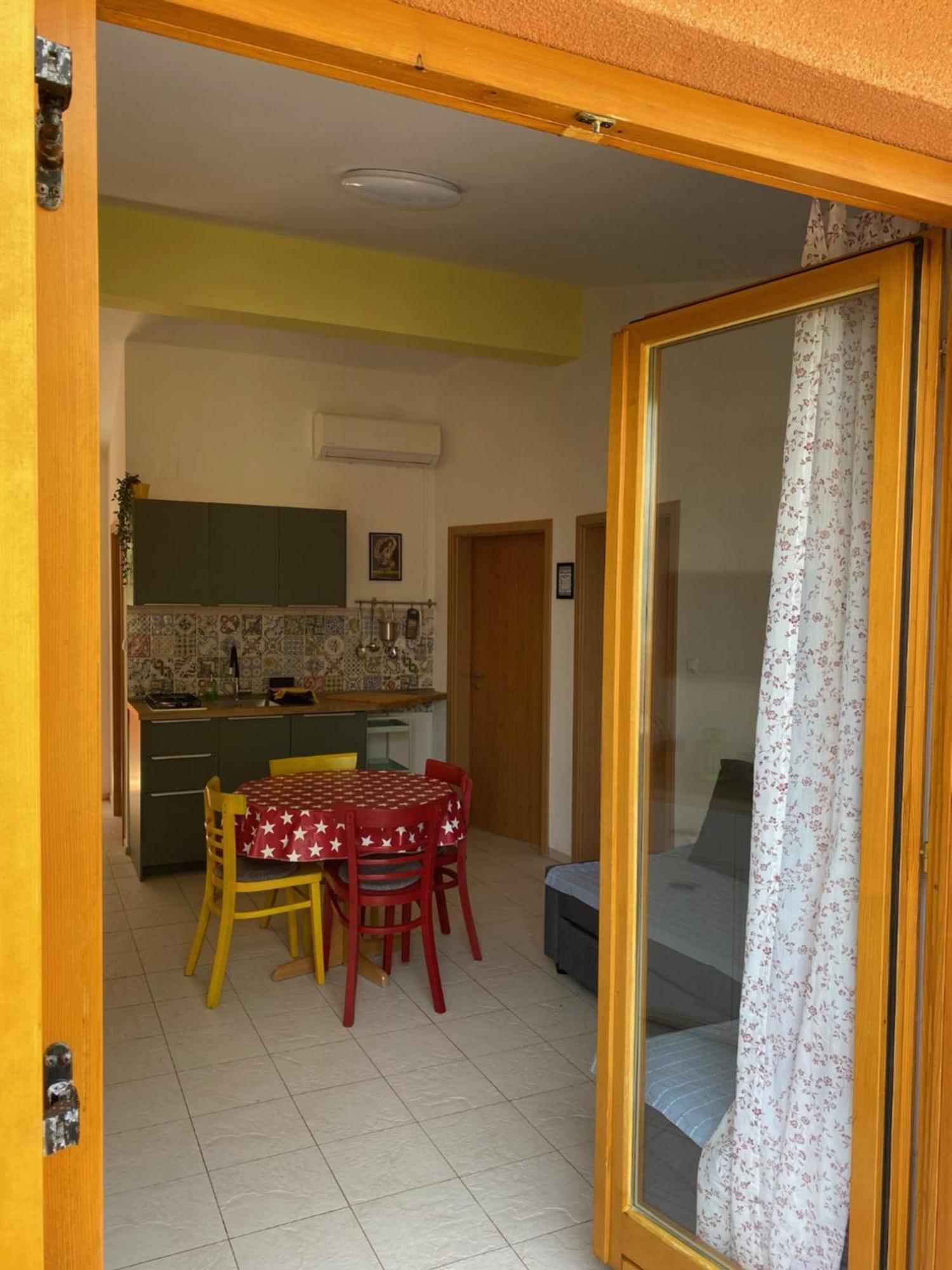 Apartments Lili Baska  Ngoại thất bức ảnh