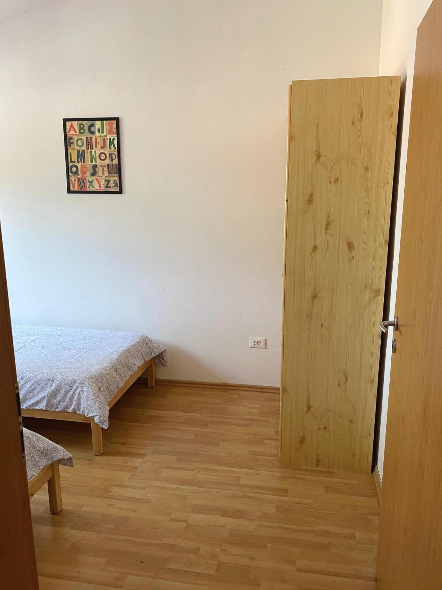 Apartments Lili Baska  Ngoại thất bức ảnh