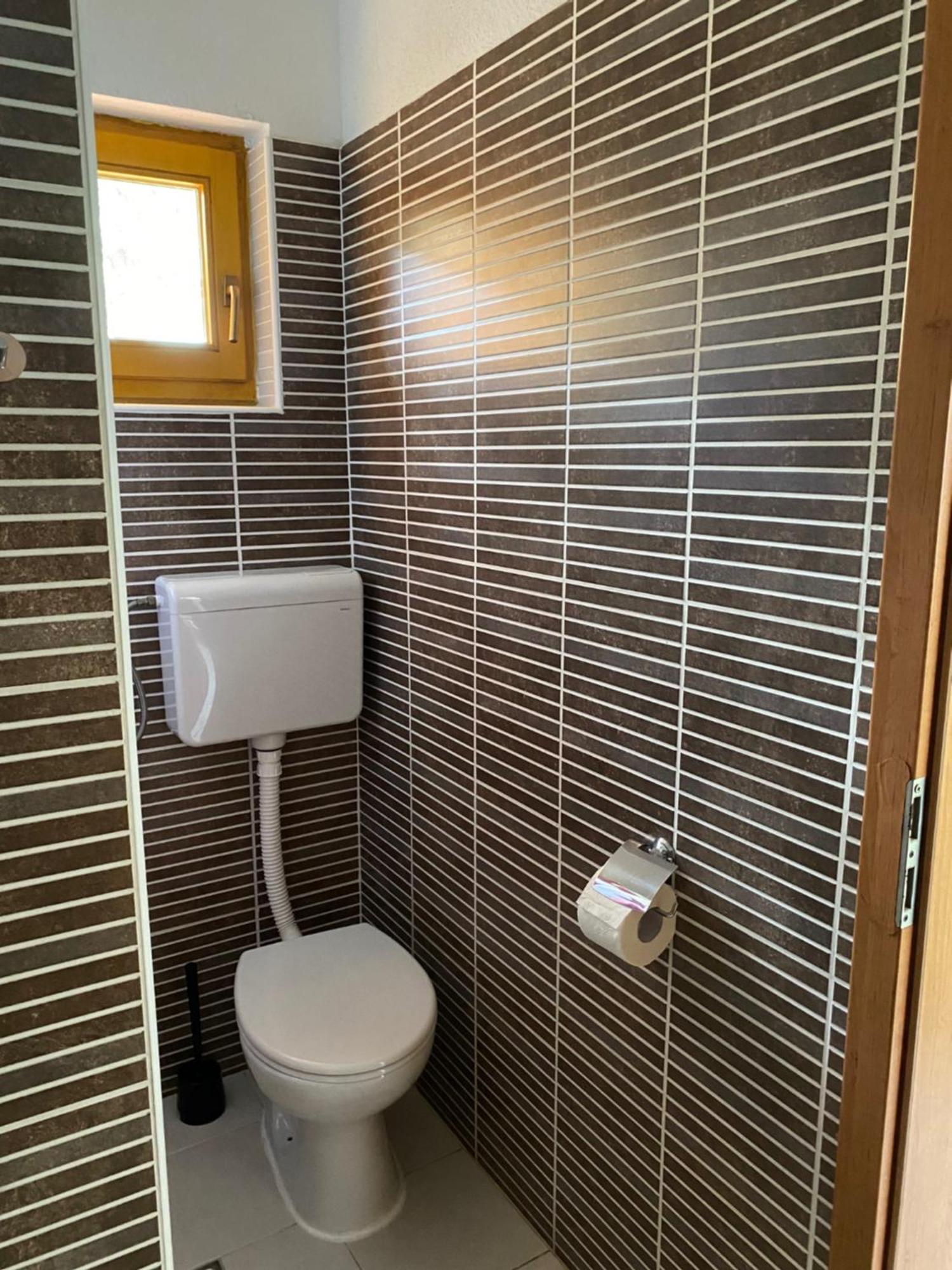 Apartments Lili Baska  Ngoại thất bức ảnh