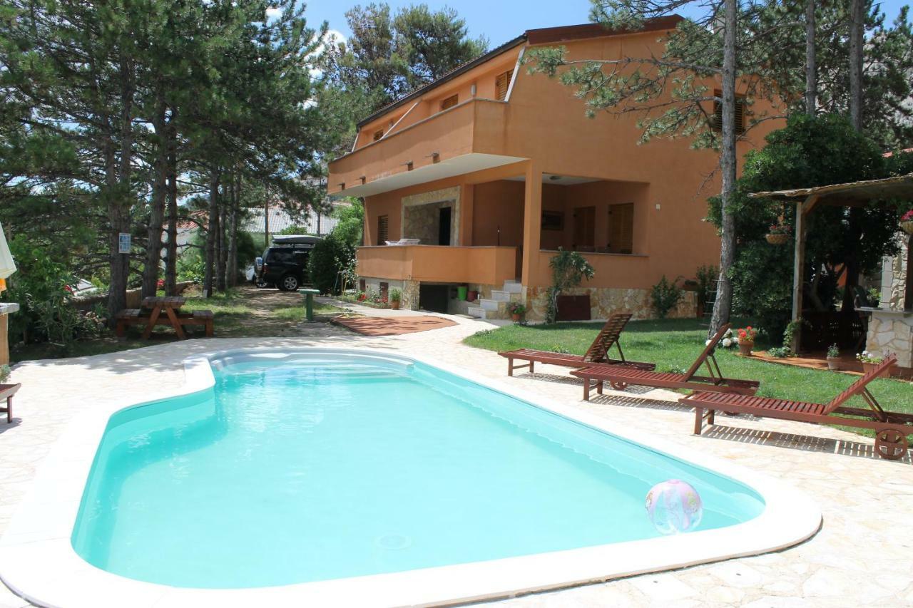 Apartments Lili Baska  Ngoại thất bức ảnh